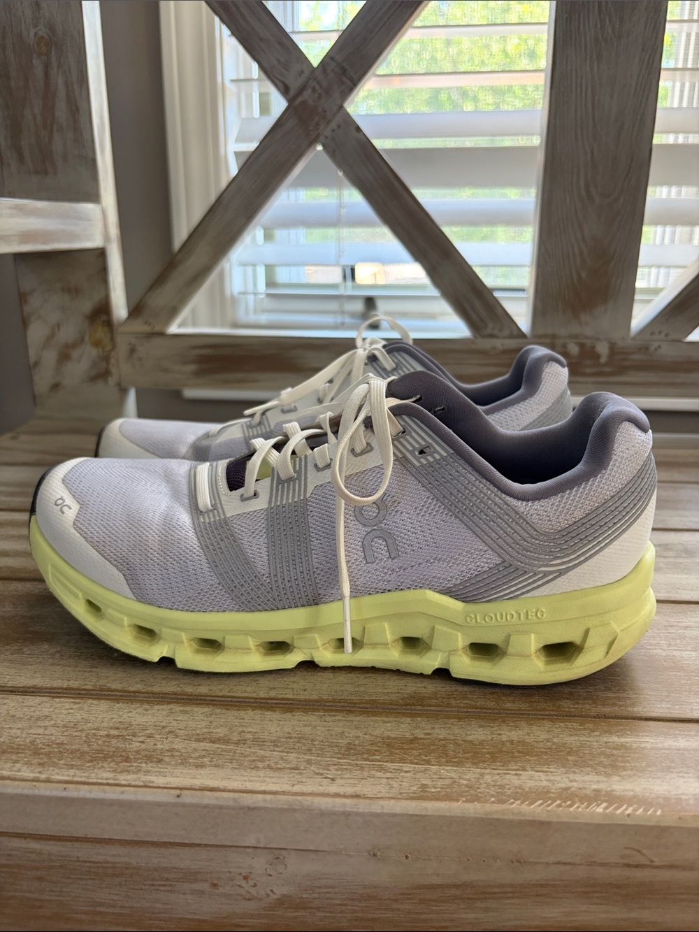 On Cloudtec Women’s Athletic Shoes — Light Gray with Pale Yellow Sole